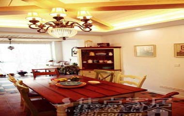 100平溫馨搭配 演繹美式鄉(xiāng)村風(fēng)情