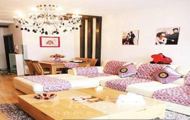 小蝸居營造出的法式浪漫