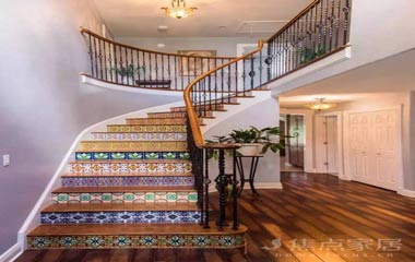 樓梯鋪蓋花瓷磚，竟然如此的好看！