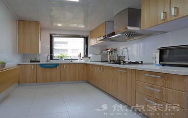 簡簡單單的小廚房