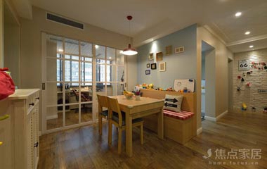 135㎡三房改四房“裸色小清新”， 樂活自在