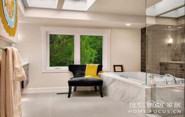 這樣的家裝設計圖 讓浴室采光更理想