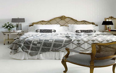 細膩迷人 充滿女性化的馬德里現代公寓