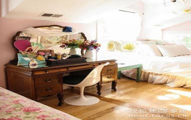 獨特搭配魅力 看國外小女生風格臥室設計