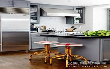 半開放式客廳創造大空間 薦時尚公寓