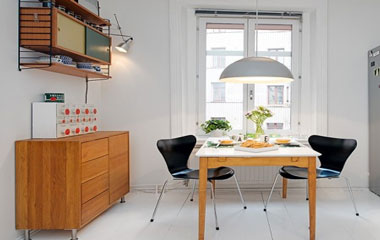 迷人的露臺：北歐風(fēng)格復(fù)式公寓設(shè)計