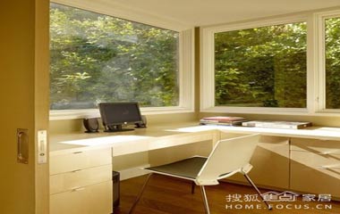 神奇改造 畸零空間化身別致書房