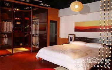 玻璃隔斷的設(shè)計(jì)和產(chǎn)品種類(lèi)