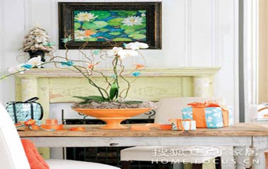 圣誕餐廳巧布置 橙藍搭配添喜氣(圖)