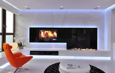 大膽配色區(qū)分空間 耐人尋味的客廳設(shè)計(jì)