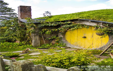 這是一扇神奇的門 聽說可以看見彩虹