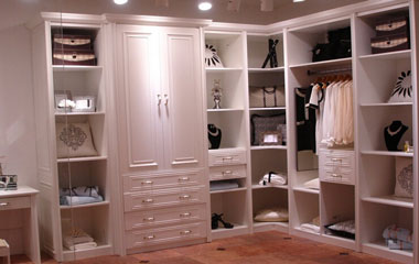 整體衣柜柜門樣式怎樣設計