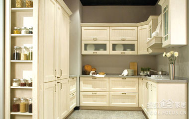 廚房設計！輕松裝扮快樂實用廚房