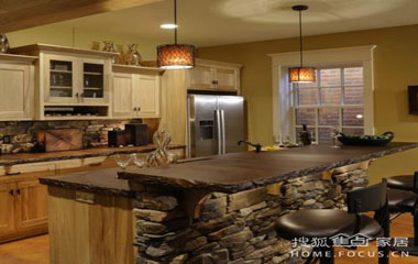 原木風格酒吧的裝修設計 給家中帶來浪漫