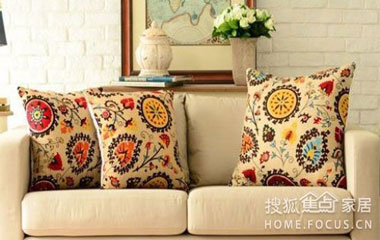 讓有著地中海味道的裝飾品走入客廳