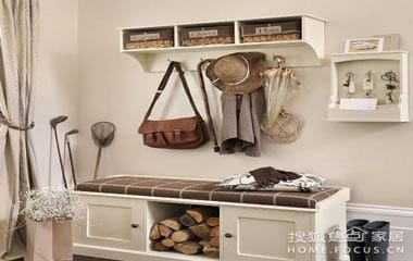玄關(guān)設(shè)計(jì)不必愁 8個(gè)收納解決方案