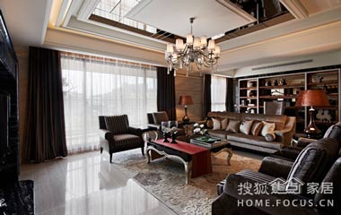 傳統(tǒng)歐式風(fēng) 精雕細(xì)琢打造160平大三居