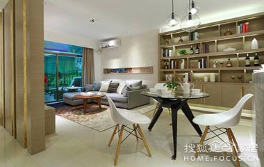 衛浴臥室合二為一 78平粉白基調二居室