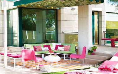 落地窗靠譜扮嫩秘籍 繽紛陽光海邊別墅