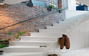 巧用樓梯區 整合零碎空間全攻略