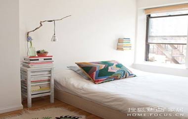 疊加溫暖冬日窗邊臥室裝修
