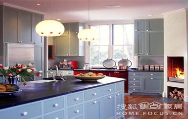 開放式廚房裝修設(shè)計(jì)最重要是解決油煙問題