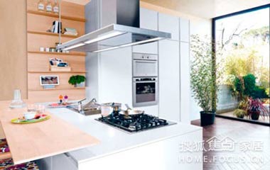 廚房燈光總分搭配 燒菜更美味