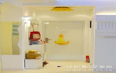 充滿美感的玄關(guān)空間就從腳下的地面開始