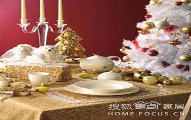 圣誕餐廳巧裝扮 各類飾品顯神通(圖)