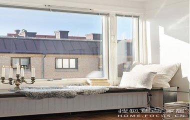 享受陽光享受生活 美麗飄窗溝通太陽的橋梁