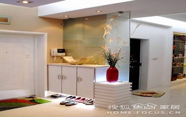 關于美化玄關的裝修設計