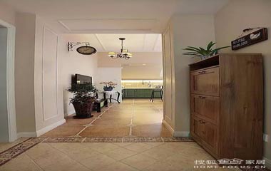 走廊面積浪費太可惜了，改成收納多實用！