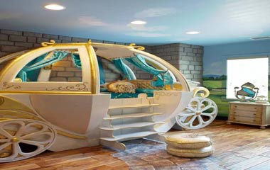 閣樓、滑梯、攀巖墻，據說這是小孩最愛的兒童