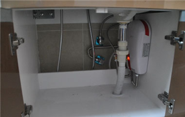 衛(wèi)浴新組合：當燃氣熱水器遇上小廚寶